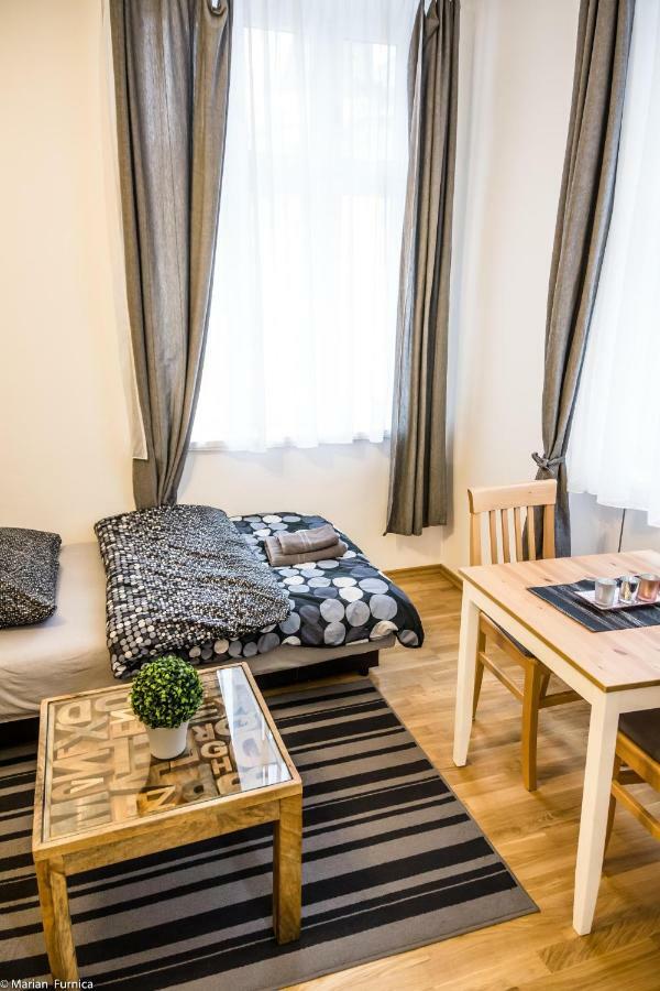 Ferienwohnung Gorgeous Flat Only 15 Min To Center Wien Exterior foto